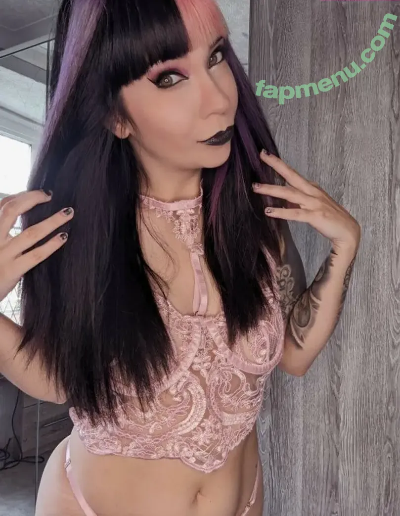 Chloe Drinkwater nude photo #0058 (AllThingsSkarlett / Skarlett Riot Singer / skarlett_sr)