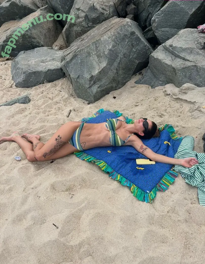 Chloe East nude photo #0313 (chloeeast)