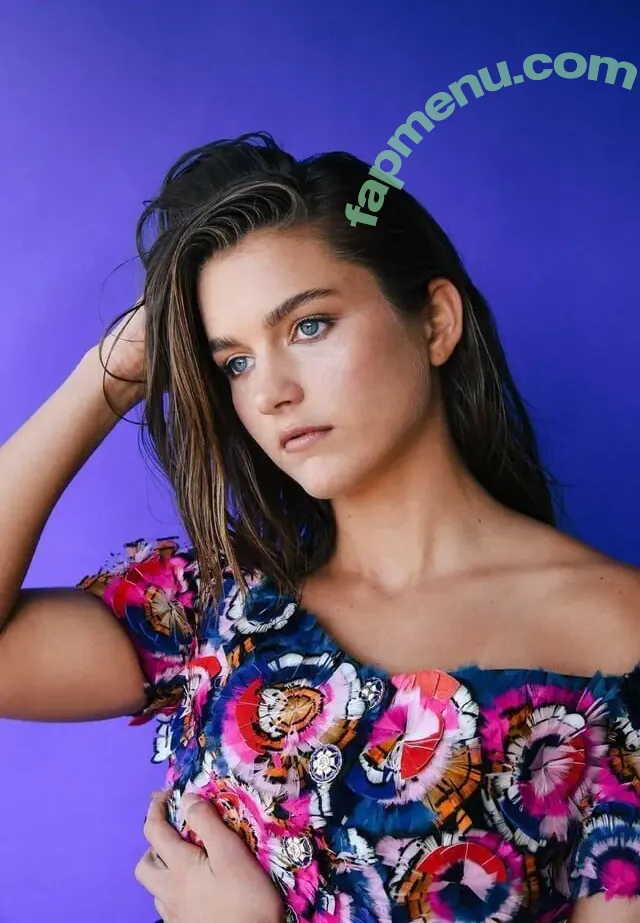 Chloe East nude photo #0319 (EastChloe / chloeeast)