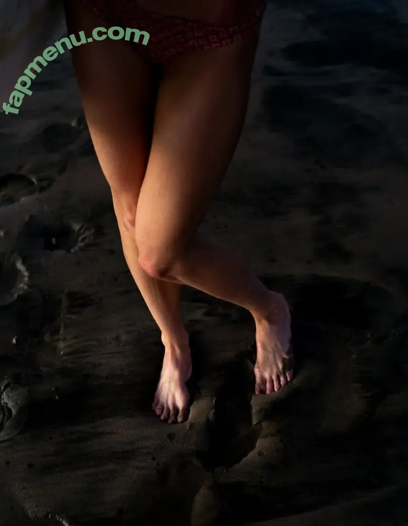 Chloe East nude photo #0351 (EastChloe / chloeeast)