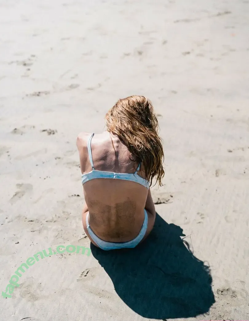 Chloe East nude photo #0353 (EastChloe / chloeeast)