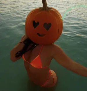 Chloe Evans / Ch1oe.Evans nude photo #0025