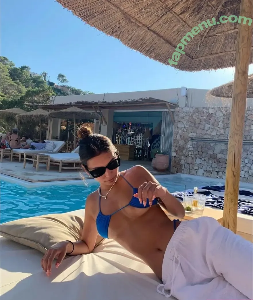 Chloë Gervais nude photo #0003 ( / Chloé Gervais / chloe_gervais)