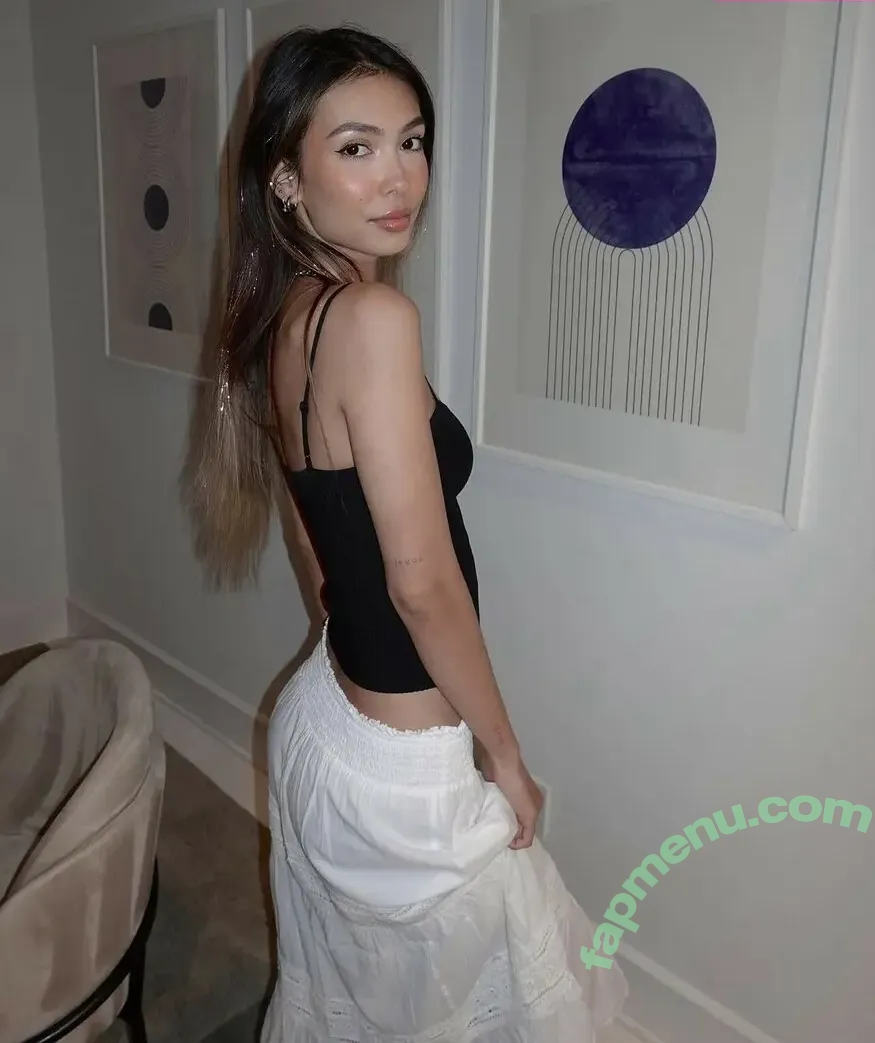 Chloë Gervais nude photo #0022 ( / Chloé Gervais / chloe_gervais)