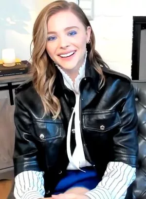 Chloe Grace Moretz / ChloeGMoretz nude photo #0291