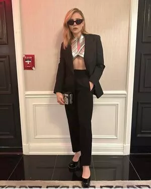 Chloe Grace Moretz / ChloeGMoretz nude photo #0301