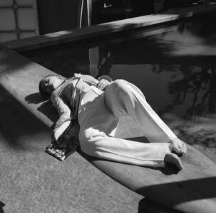 Chloe Grace Moretz / ChloeGMoretz nude photo #0340