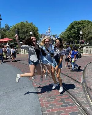 Chloe Grace Moretz / ChloeGMoretz nude photo #0349