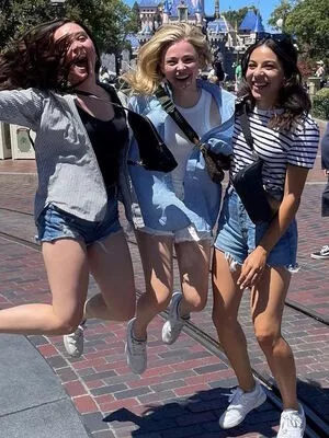 Chloe Grace Moretz / ChloeGMoretz nude photo #0350