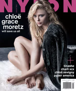 Chloe Grace Moretz / ChloeGMoretz nude photo #0369