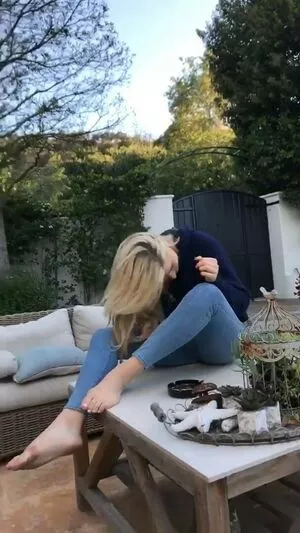 Chloe Grace Moretz / ChloeGMoretz nude photo #0378