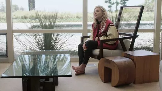 Chloe Grace Moretz / ChloeGMoretz nude photo #0379