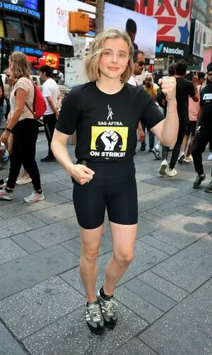 Chloe Grace Moretz / ChloeGMoretz nude photo #0391