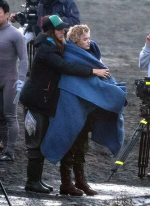 Chloe Grace Moretz / ChloeGMoretz nude photo #0410