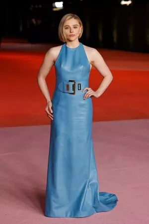 Chloe Grace Moretz / ChloeGMoretz nude photo #0437