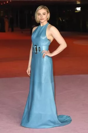 Chloe Grace Moretz / ChloeGMoretz nude photo #0440