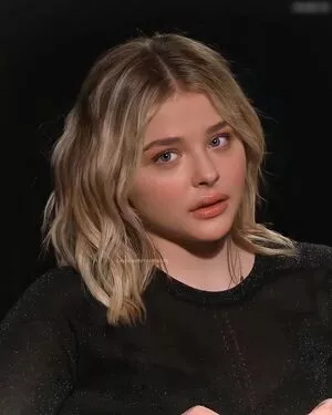 Chloe Grace Moretz / ChloeGMoretz nude photo #0589