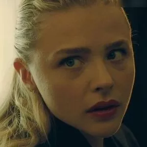 Chloe Grace Moretz / ChloeGMoretz nude photo #0590