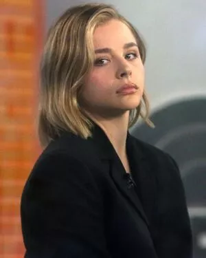 Chloe Grace Moretz / ChloeGMoretz nude photo #0592