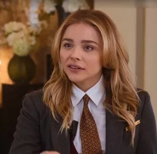 Chloe Grace Moretz / ChloeGMoretz nude photo #0596
