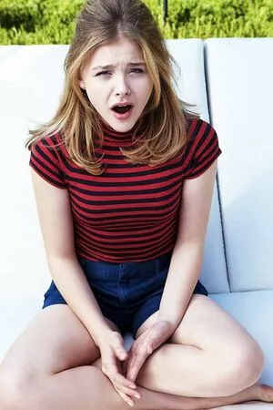 Chloe Grace Moretz / ChloeGMoretz nude photo #0877