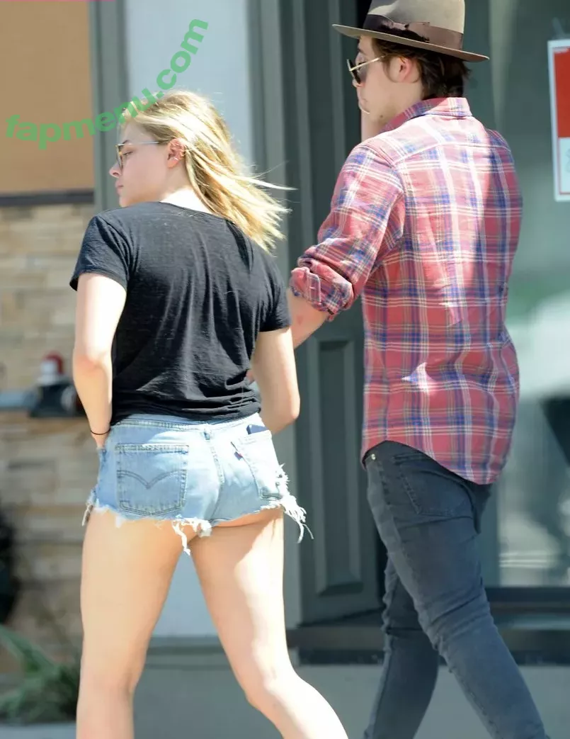 Chloe Grace Moretz nude photo #0021 (ChloeGMoretz)
