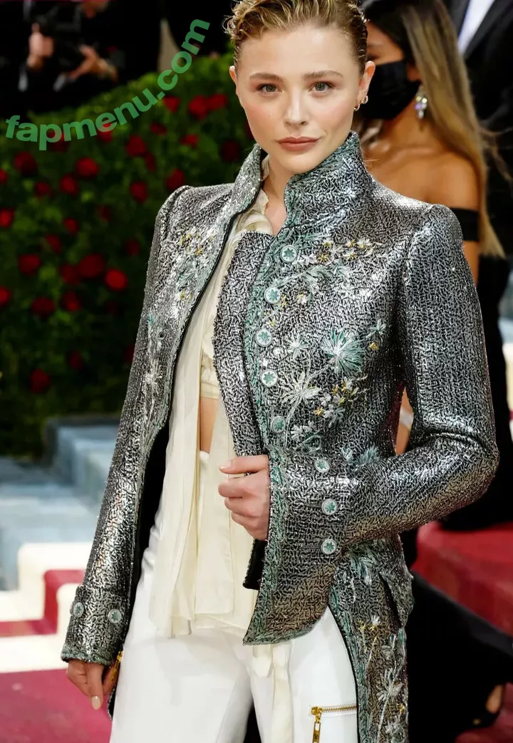 Chloe Grace Moretz nude photo #0149 (ChloeGMoretz)