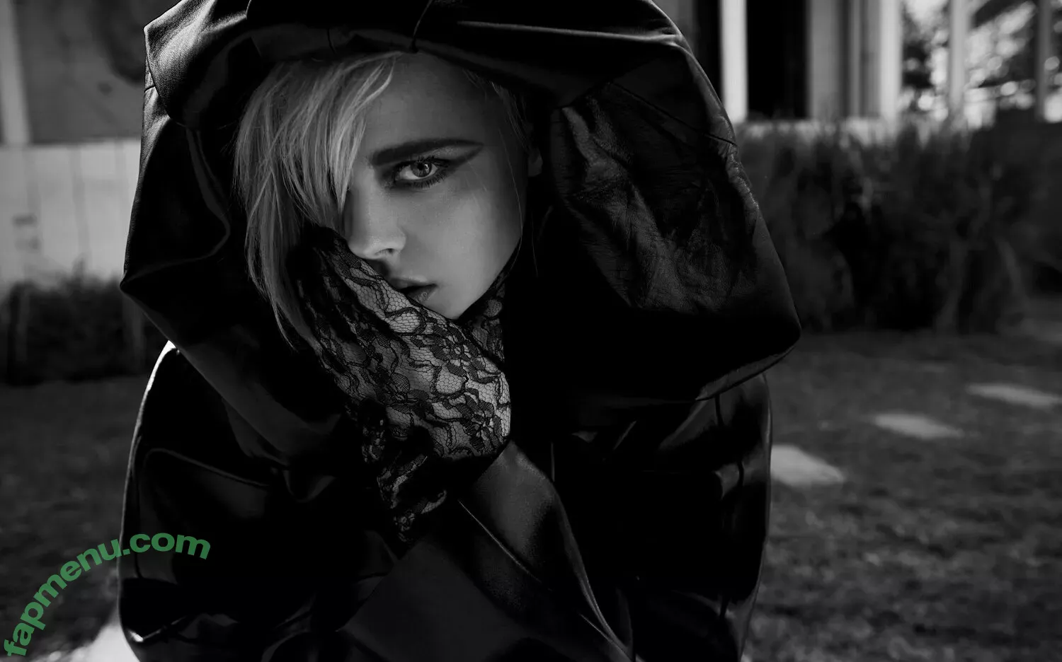 Chloe Grace Moretz nude photo #0191 (ChloeGMoretz)