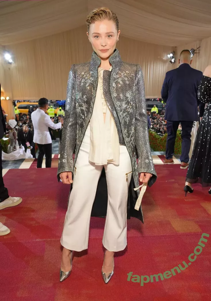 Chloe Grace Moretz nude photo #0198 (ChloeGMoretz)