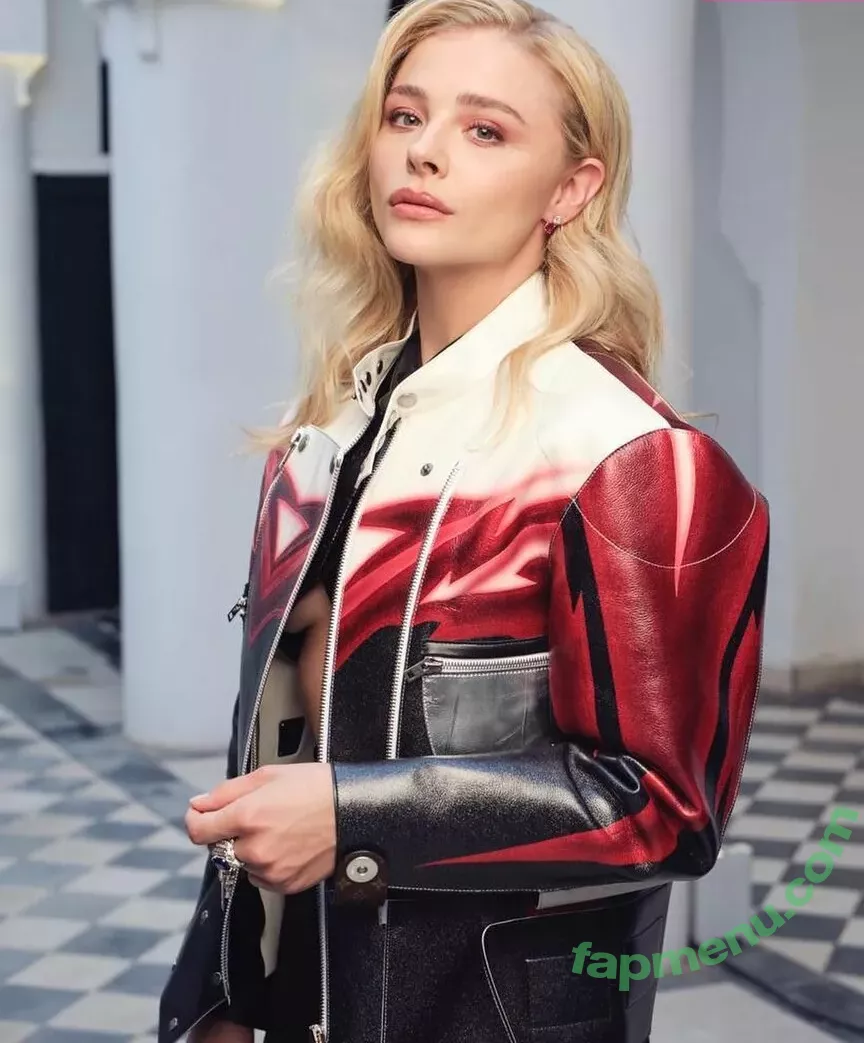 Chloe Grace Moretz nude photo #0199 (ChloeGMoretz)