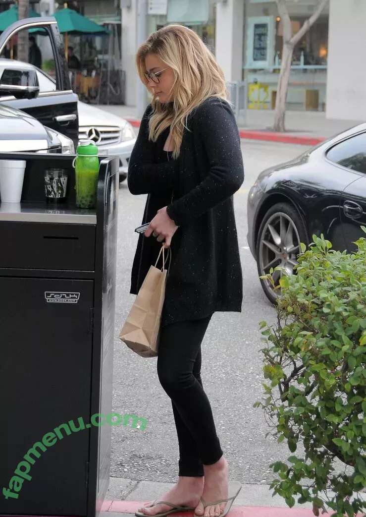 Chloe Grace Moretz nude photo #0364 (ChloeGMoretz)