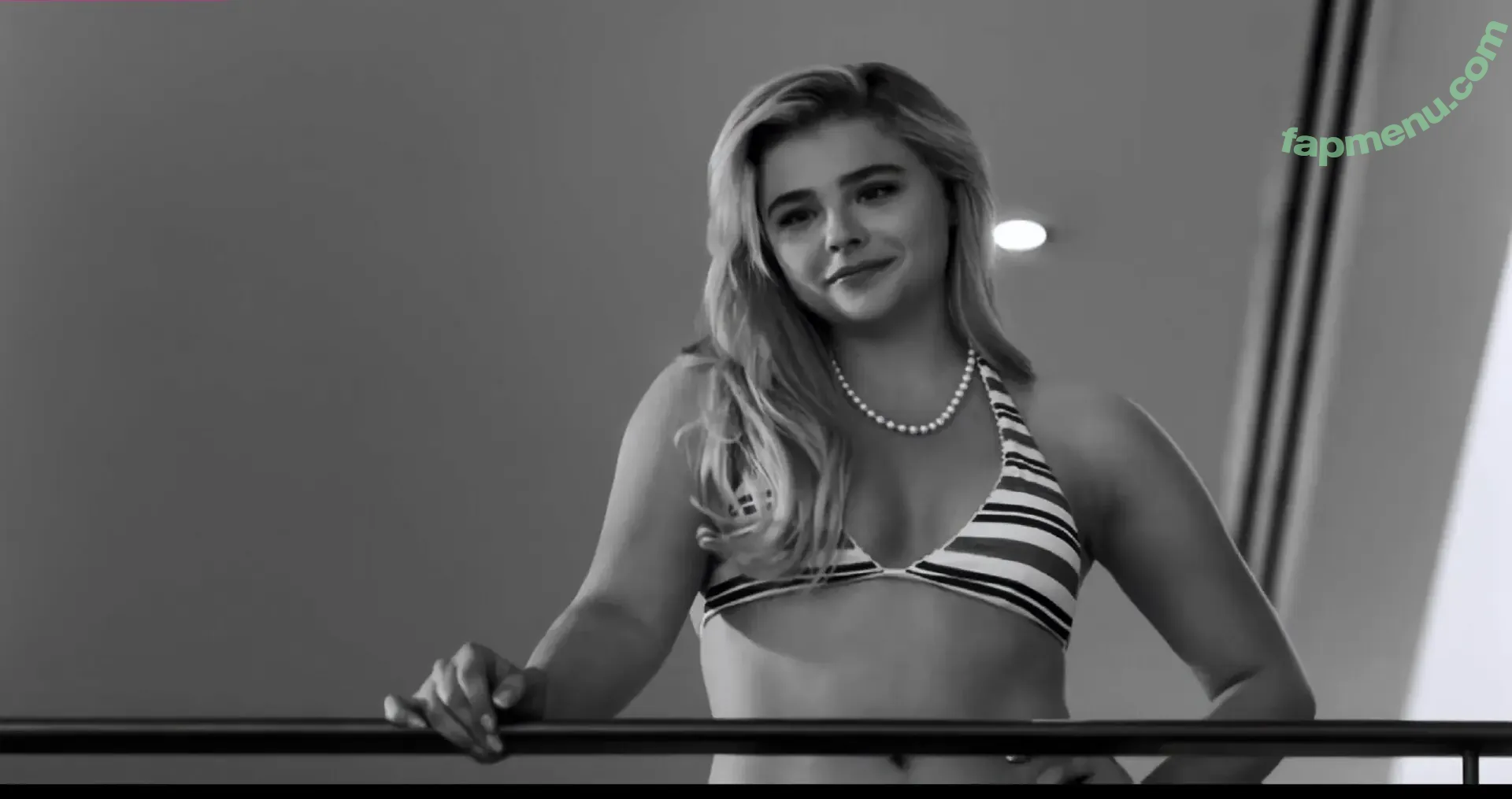 Chloe Grace Moretz nude photo #0952 (ChloeGMoretz)