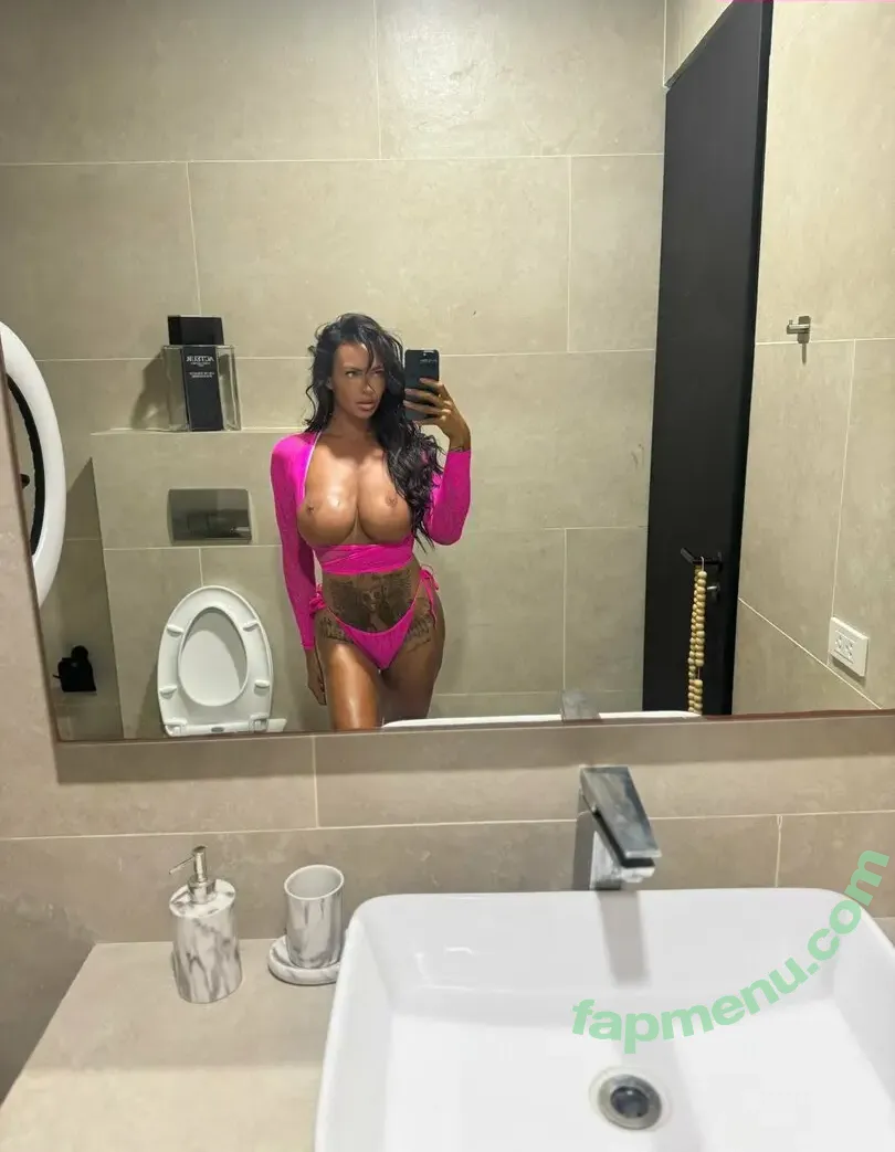 Chloe Lopezz nude photo #0002 (chloejadelopez / itschloelopezz / itsmechloelopez)