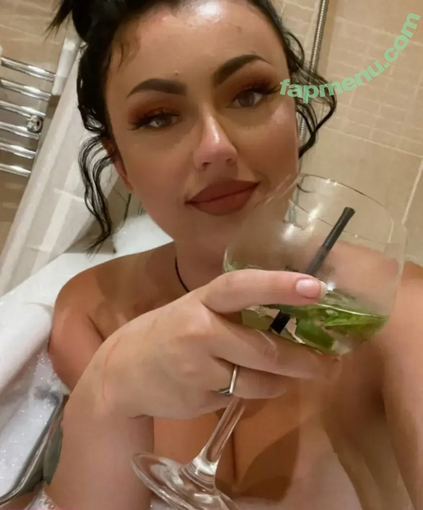 Chloe Louise nude photo #0065 (chloechloelouise / chloelouisenaked)