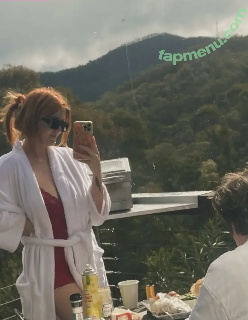 Chloe Maddren nude photo #0259 (YeahMad / chloe_maddren / chloemaddren)