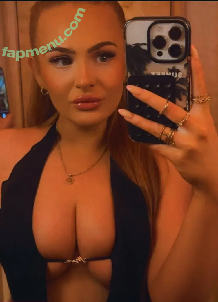 Chloe_Nisbet nude photo #0003 (Chloe_Nisbet)