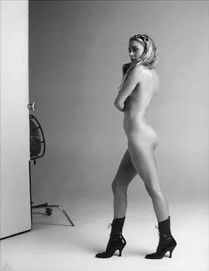 Chloe Sevigny / chloessevigny nude photo #0104