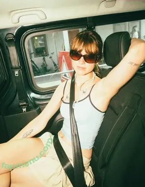 Chloe Slater / Indie Musician / chloeslater333 nude photo #0052
