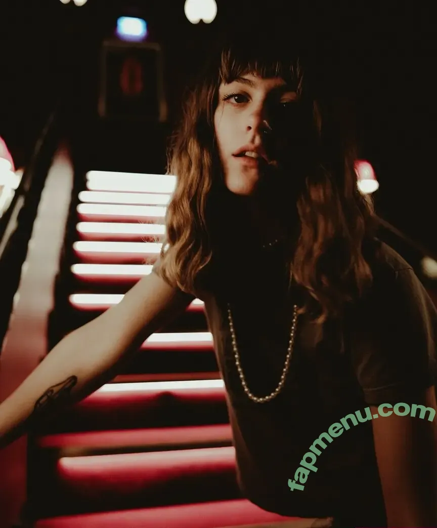 Chloe Slater nude photo #0029 (Indie Musician / chloeslater333)