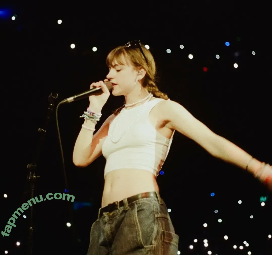Chloe Slater nude photo #0034 (Indie Musician / chloeslater333)