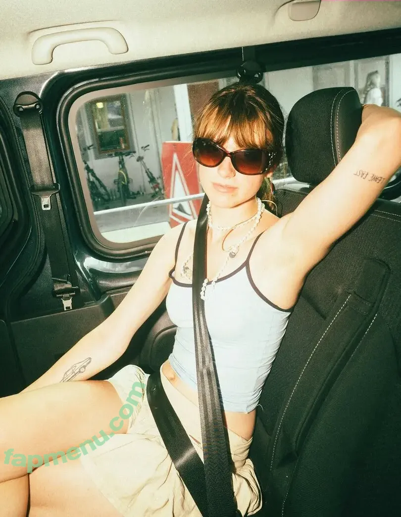 Chloe Slater nude photo #0052 (Indie Musician / chloeslater333)