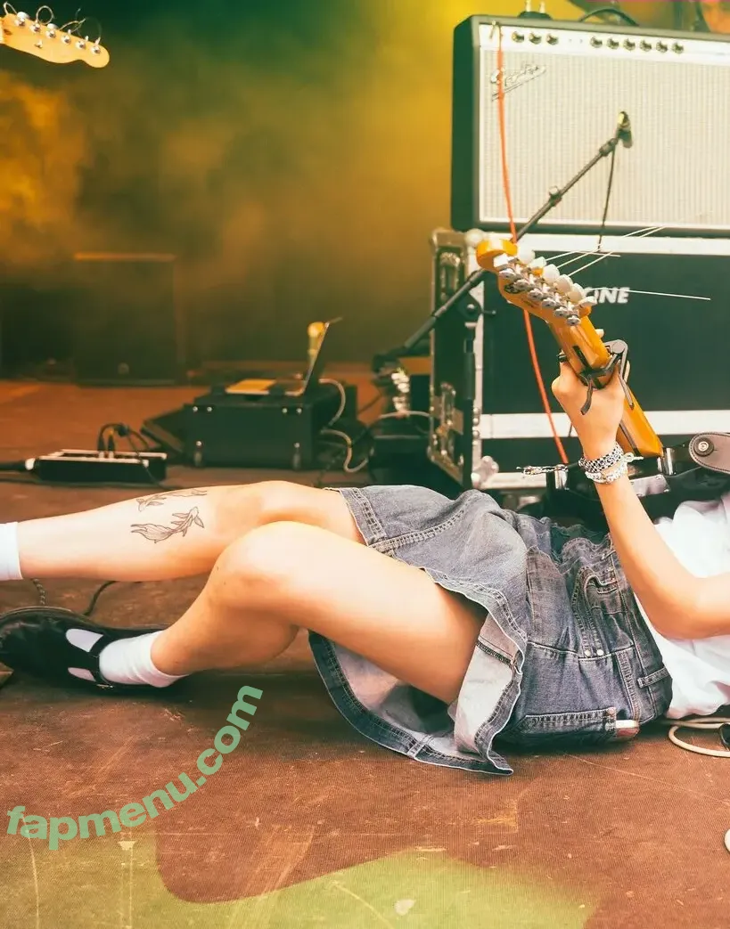 Chloe Slater nude photo #0056 (Indie Musician / chloeslater333)