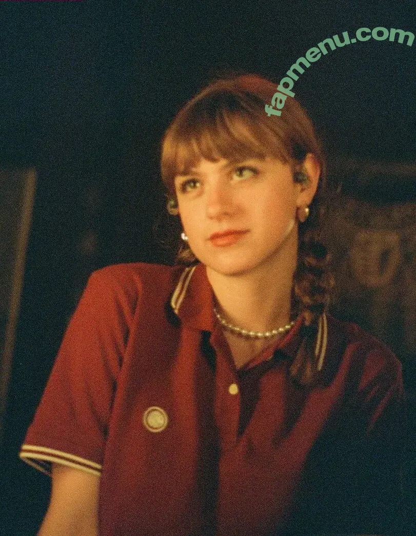 Chloe Slater nude photo #0058 (Indie Musician / chloeslater333)