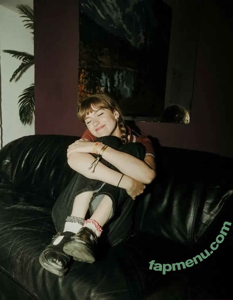 Chloe Slater nude photo #0059 (Indie Musician / chloeslater333)