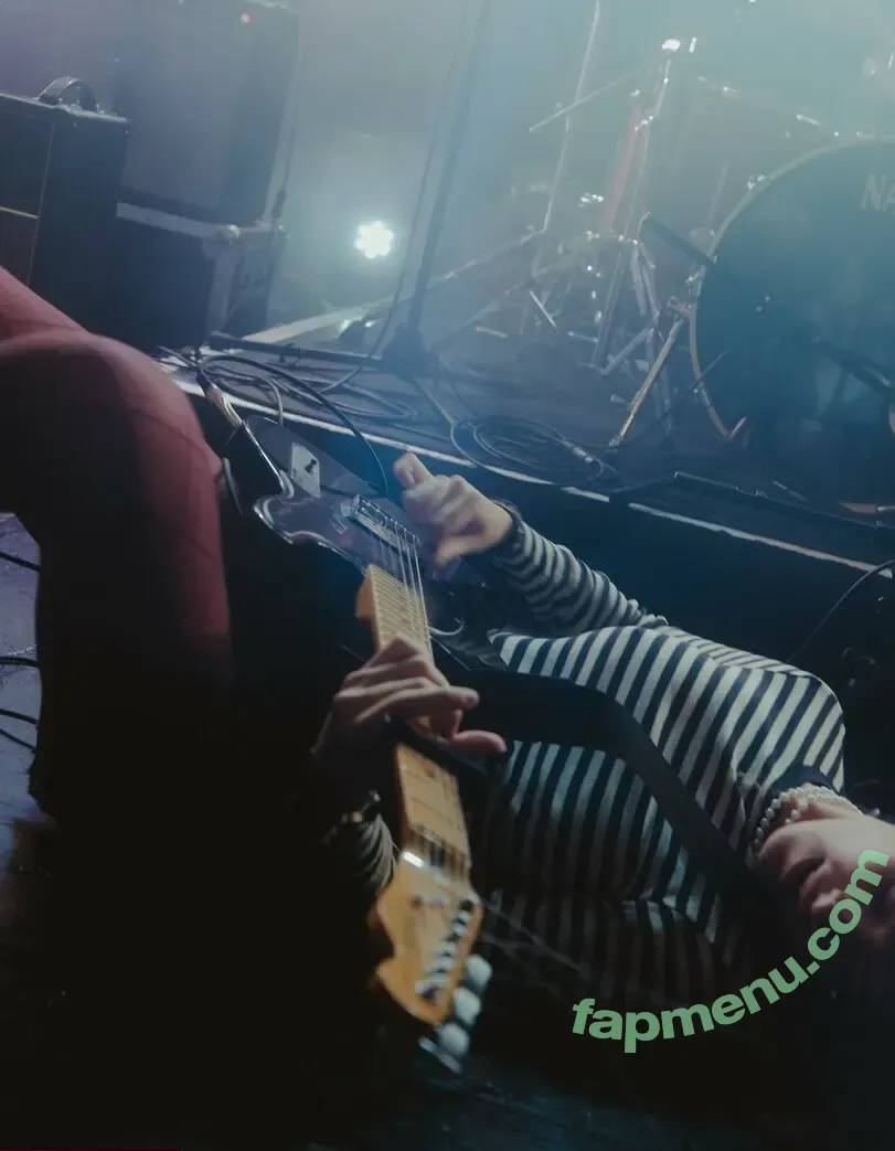 Chloe Slater nude photo #0063 (Indie Musician / chloeslater333)