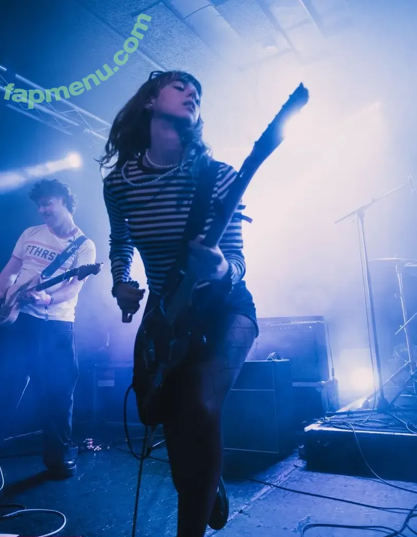 Chloe Slater nude photo #0066 (Indie Musician / chloeslater333)