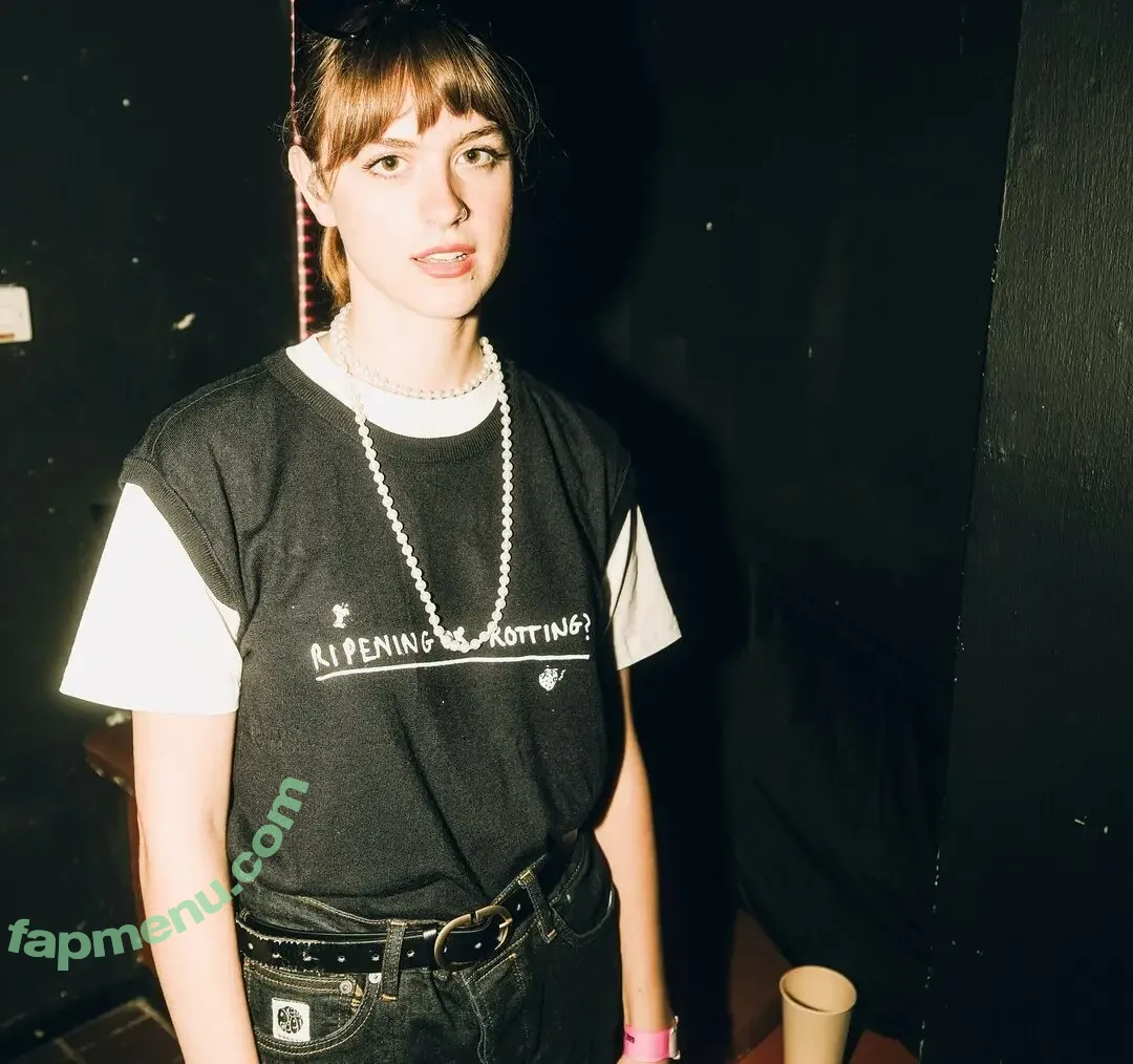 Chloe Slater nude photo #0067 (Indie Musician / chloeslater333)