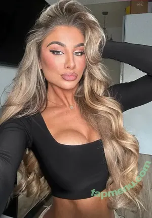 Chloe Streatfield / ChloeCrystal1 / chloestreatfield nude photo #0108