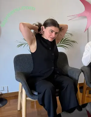 Chloe Swarbrick / NZ Politician / chloe.swarbrick nude photo #0012