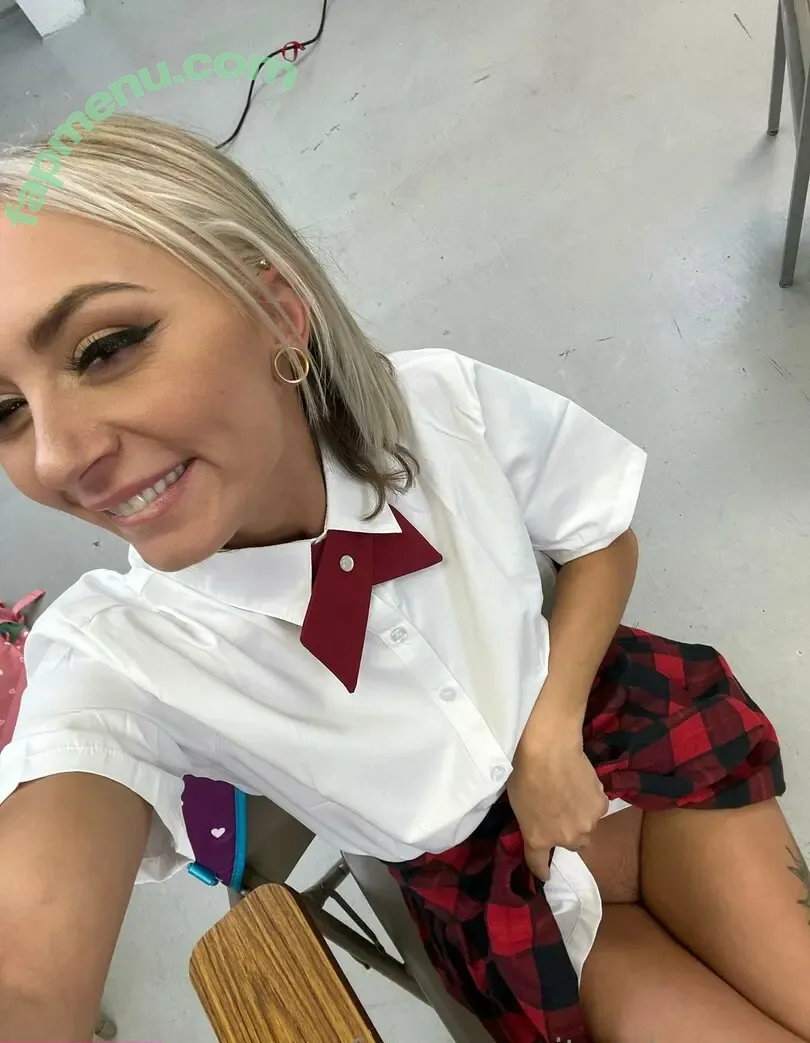 Chloe Temple nude photo #1178 (Conservatives / chloe_temple / senorita_satan)